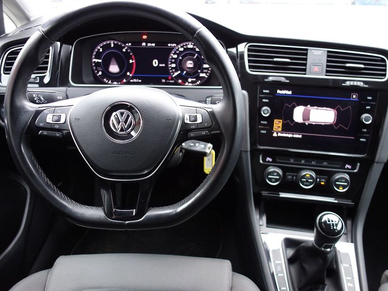 Volkswagen Golf (2019) 1.6TDI 85kW -ACC-VIRTUAL-DPH - fotka 13 z 34
