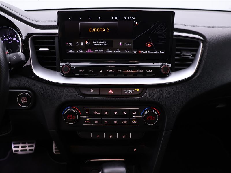 Kia ProCeed 1.6 CRDi 100kW GT-Line DCT CZ - fotka 21 z 32