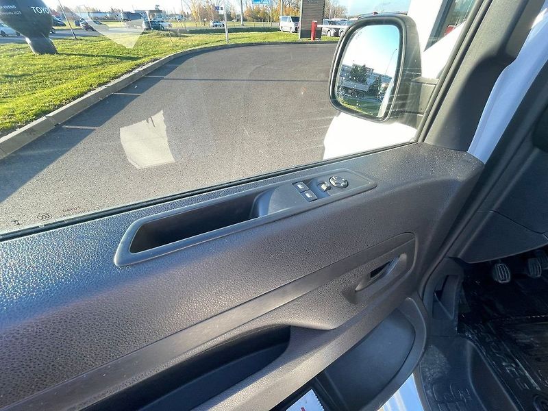 Toyota ProAce 2.0D 144k MT Active Multimedia - fotka 18 z 24