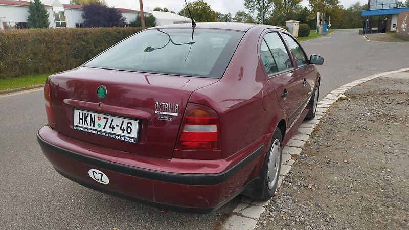 Škoda Octavia 1.6i,volat- 608 081 843 - fotka 4 z 15