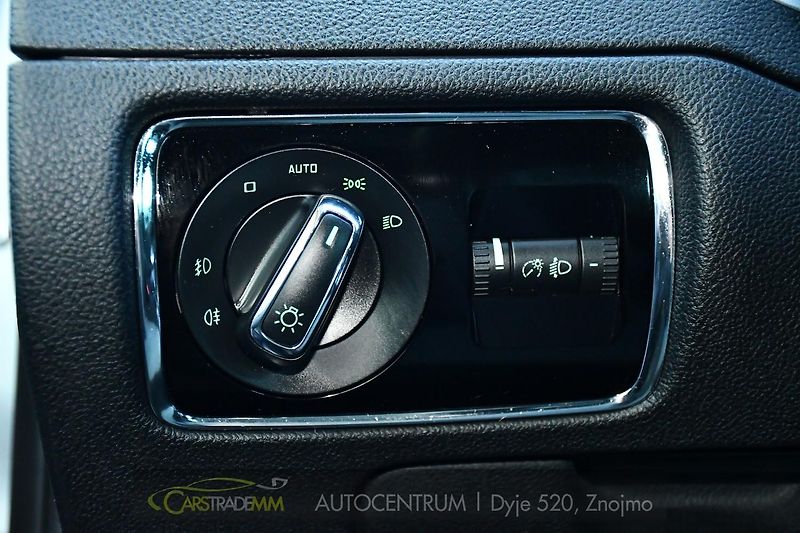 Škoda Superb 2,0TDi TAŽNÉ 2xKOLA - fotka 31 z 49