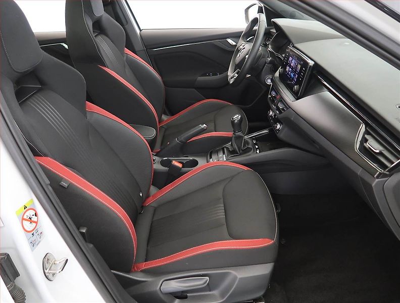 Škoda Kamiq (2023) Monte Carlo 1.5 TSI - fotka 9 z 26
