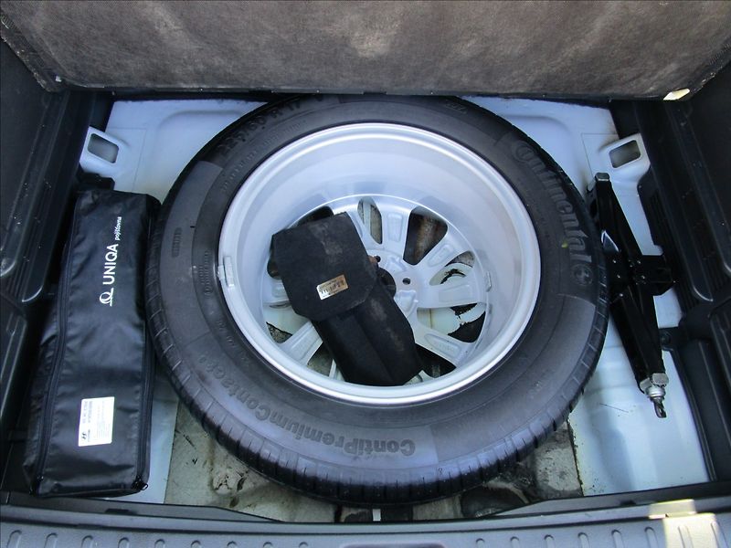 Hyundai Tucson 2.0CRDi 4WD, automat - fotka 43 z 47