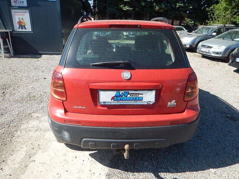 Fiat Sedici 1.6 16V 4x4 - fotka 7 z 22
