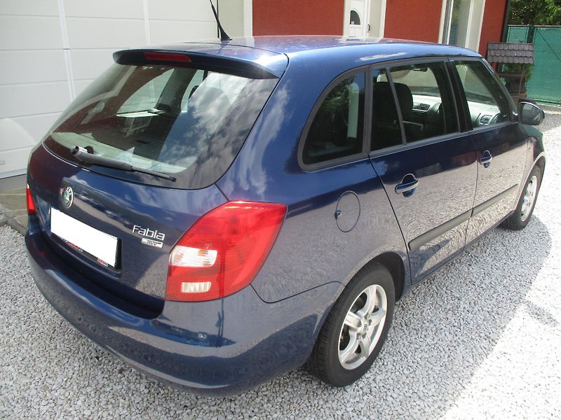 Škoda Fabia 1.4i 16V KLIMA vyhř.sed. - fotka 3 z 30