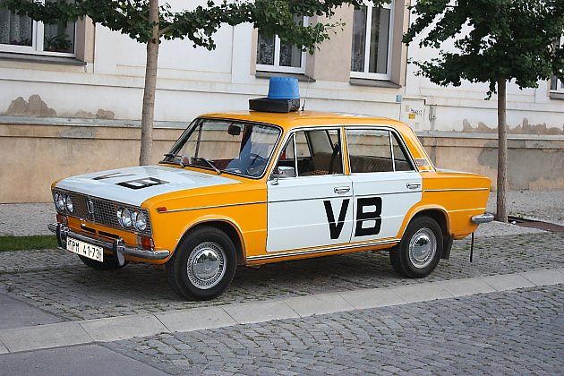 Lada 2103 Veřejné bezpečnosti., zdroj: Wikimedia Commons, Kenyh Cevarom, CC0