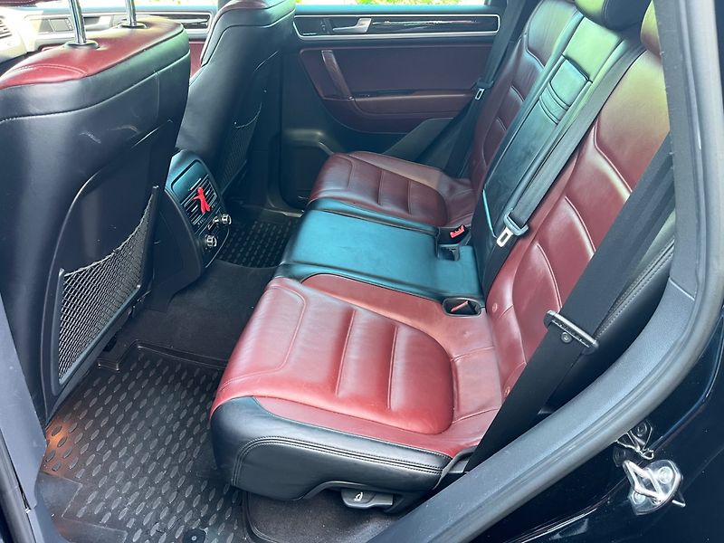 Volkswagen Touareg (2011) 3.0 TDi Bi-Xenon,NAVI, DPH - fotka 12 z 30