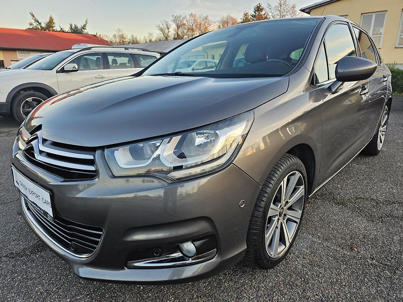 Citroën C4 (2016) 1.2 81kW SHINE,81 000 KM !!! - fotka 2 z 47