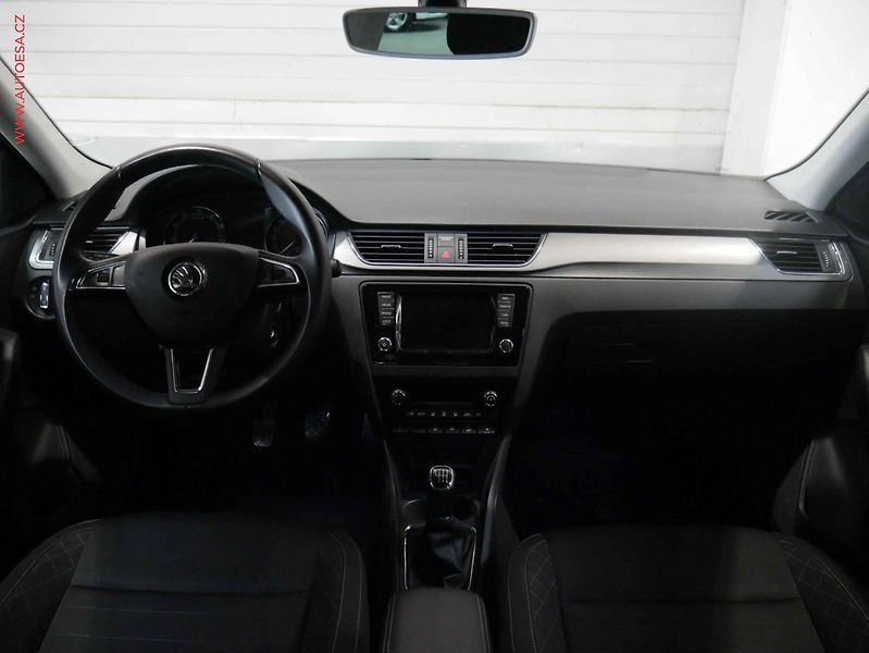 Škoda Rapid (2019) 1.0 TSi, 2.maj,ČR, Navi - fotka 8 z 19
