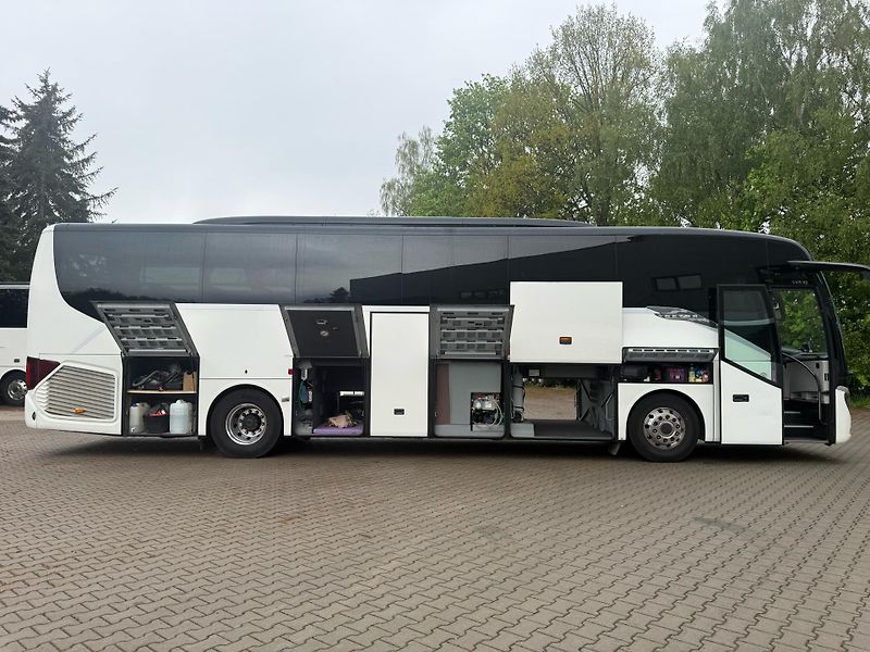 Setra (2015) S515 HD TOP VÝBAVA + 880l  - fotka 25 z 29
