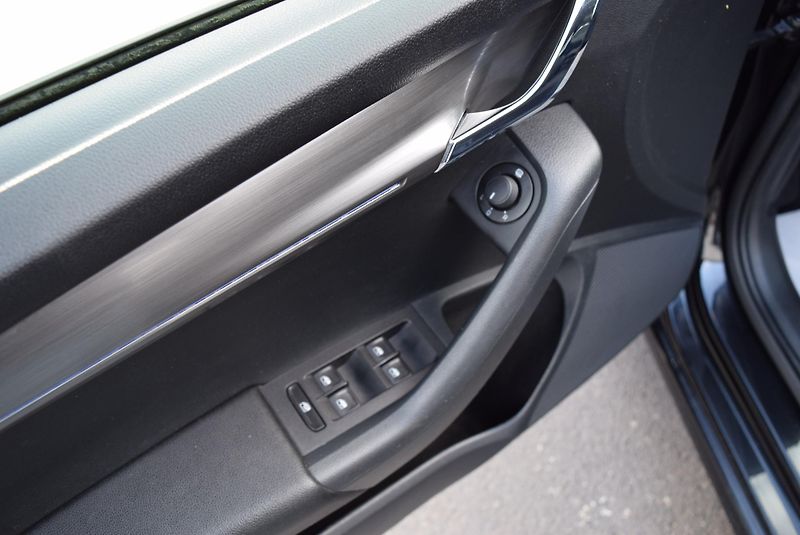 Škoda Octavia (2019) 1.5TSI 110kw AMBITION KAM TAŽ  - fotka 18 z 43