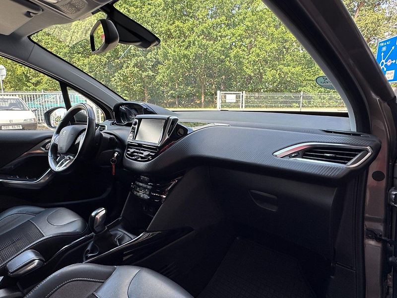 Peugeot 2008 (2016) 1.6 HDi GT-line - fotka 17 z 38