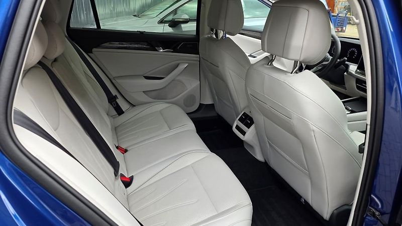 Volkswagen Passat Variant (2024) 2.0 TDI 142kW Eleg DSG záruka  - fotka 17 z 48