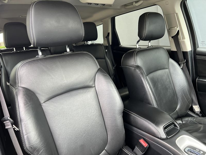 Fiat Freemont 2.0MJT 4x4 AUTOMAT 7MÍST KŮŽE  - fotka 40 z 50