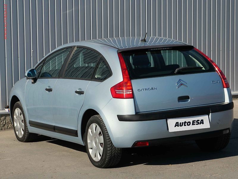 Citroën C4 (2007) 1.6 i, 2.maj,ČR, AC, temp - fotka 6 z 17