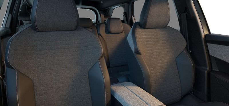 Peugeot 5008 (2026) BUSINESS Hybrid 145 e-DCS6 - fotka 6 z 9