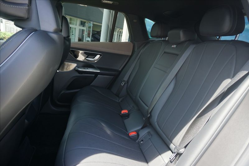 Mercedes-Benz EQE 0,0 500 4MATIC SUV,CZ,záruka - fotka 10 z 23