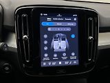 Volvo XC40 B3 DARK PLUS AUT CZ 1. maj. - náhled 32
