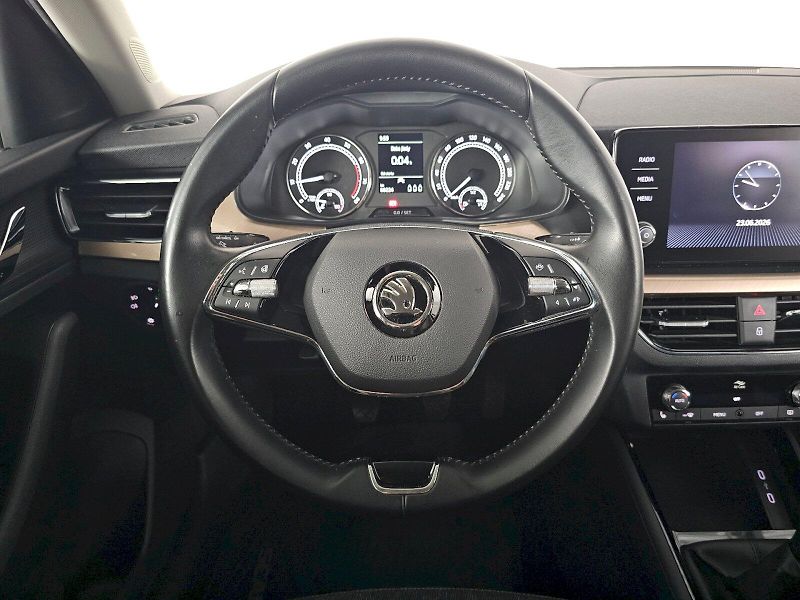 Škoda Scala (2023) 1.0TSi 81kW STYLE PLUS - fotka 8 z 32