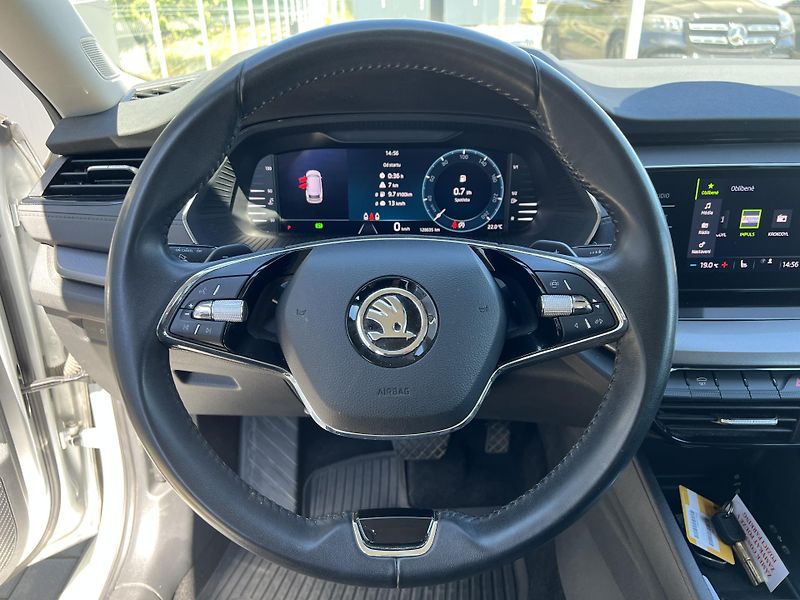 Škoda Octavia (2023) 2,0TDi 110kW AMBITION 4x4 DSG - fotka 10 z 38