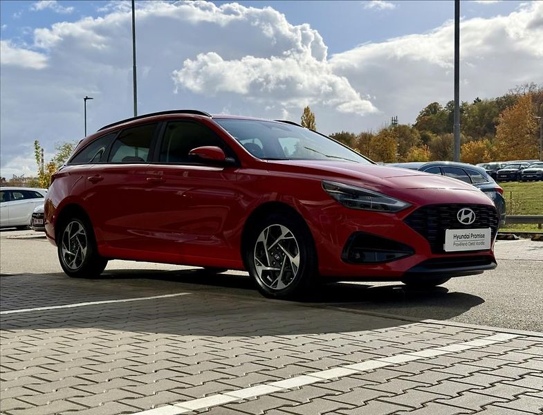 Hyundai i30 1,5 T DCT  WG FL Family Climat - fotka 4 z 26