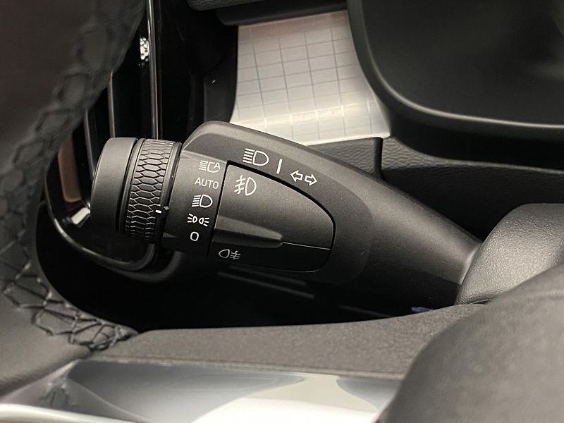 Volvo XC40 (2026) B3 AUT DARK ULTRA  - fotka 29 z 60