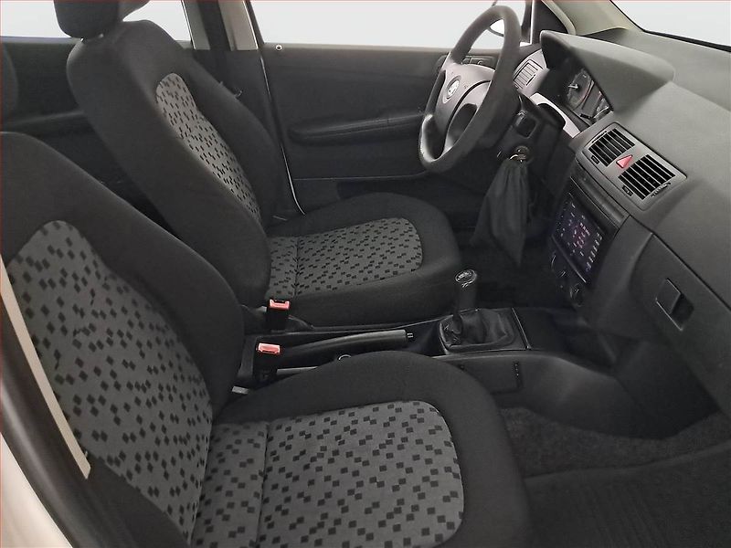 Škoda Fabia (2007) 1.2 12V, nová STK - fotka 9 z 14