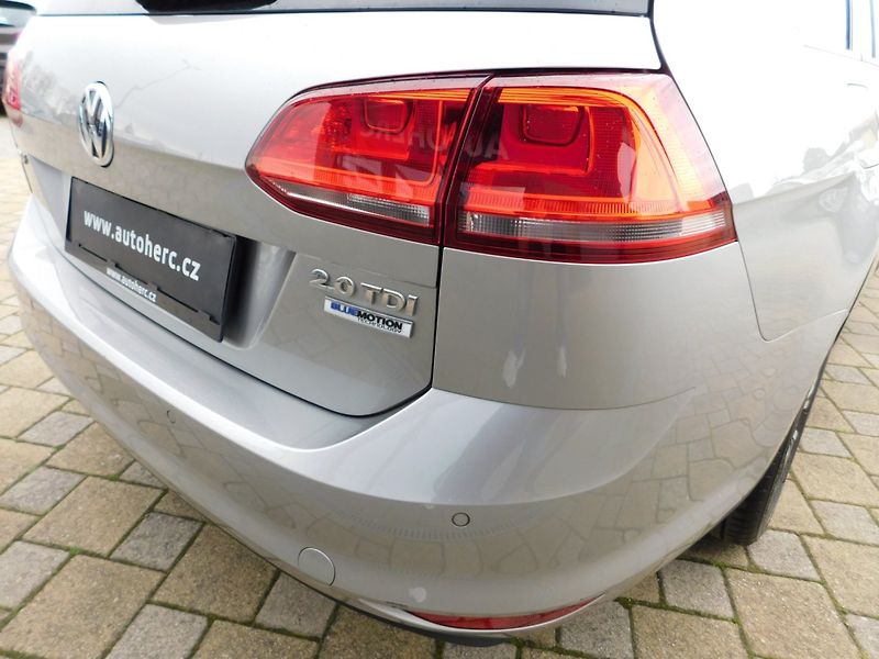 Volkswagen Golf (2016) VII KOMBI 2.0 TDi - fotka 19 z 33