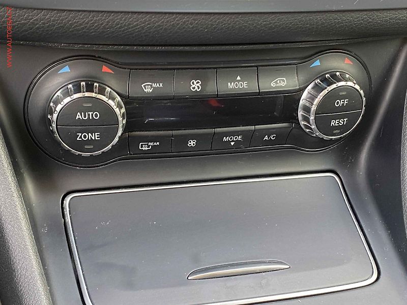 Mercedes-Benz CLA (2018) 2.2 CDi 4Matic, AT, LED - fotka 14 z 22