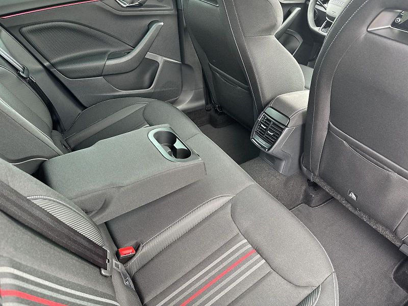 Škoda Kamiq (2026) 1.0 TSI DSG Monte Carlo - fotka 10 z 32