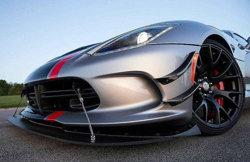Dodge Viper ACR.