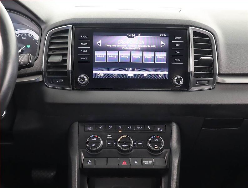 Škoda Karoq (2018) Style 1.0 TSI, Automat - fotka 12 z 22