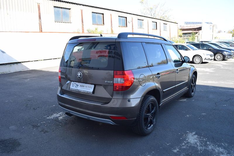 Škoda Yeti (2016) 1.4TSI 92kw AMBITION SMARTLINK - fotka 7 z 49