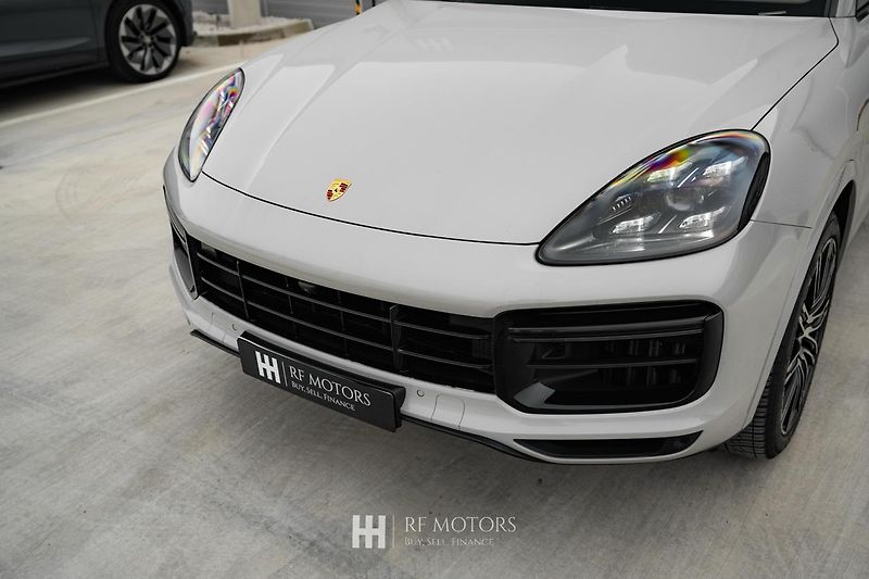 Porsche Cayenne (2020) Coupé Turbo 404kW - fotka 8 z 56