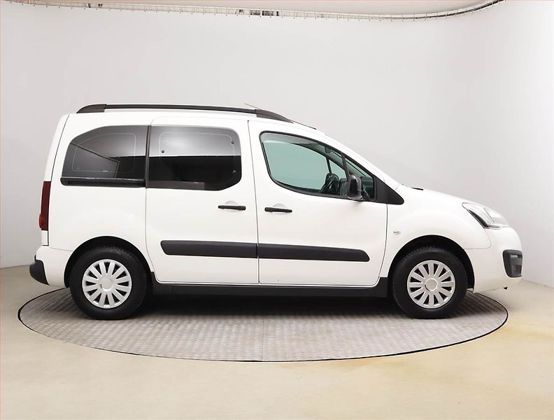 Citroën Berlingo (2016) XTR 1.6 BlueHDi, 5Míst, ČR - fotka 6 z 15