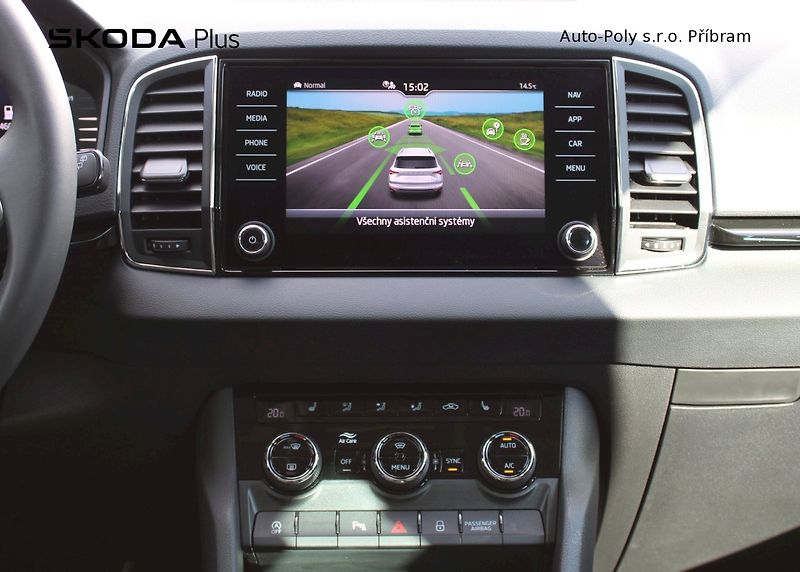 Škoda Karoq (2025) Top Selection 1.5TSI / 110kW 7 - fotka 16 z 24