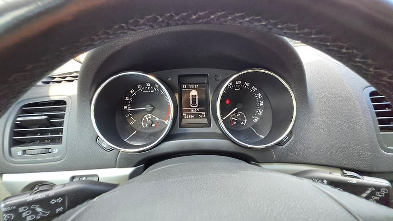 Škoda Yeti 2.0TDI ELEGANCE  4x4  - fotka 35 z 46