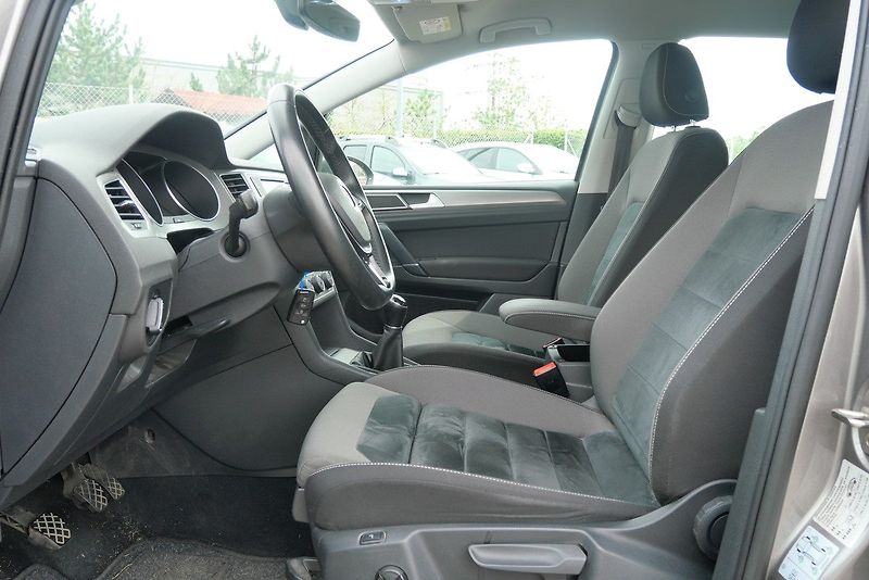 Volkswagen Golf Sportsvan - fotka 5 z 6
