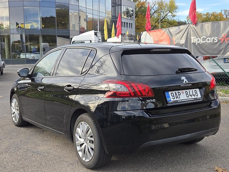 Peugeot 308 1,5BHD-i lze i na splátky VŠEM - fotka 6 z 11