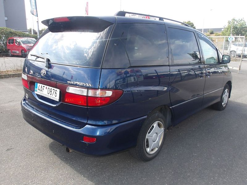 Toyota Previa 2,4i 7 MÍST AUTOMAT !! - fotka 9 z 27