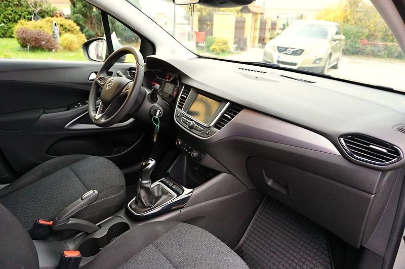 Opel Crossland X (2021) 1,2i 61 kW - fotka 14 z 43