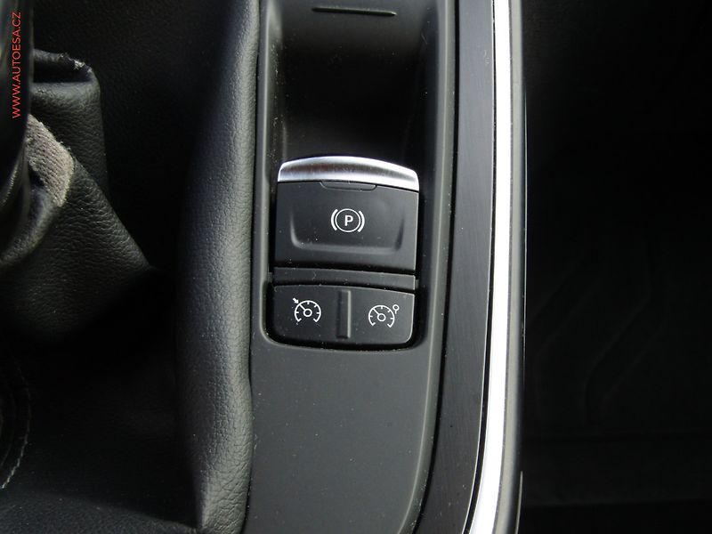 Renault Scénic (2017) 1.5 dCi 4x4, AC, temp - fotka 14 z 18