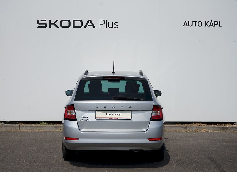 Škoda Fabia (2021) TSI 70 kW Ambition - fotka 4 z 24