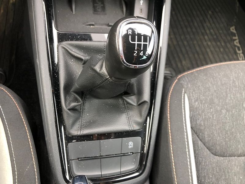 Škoda Scala (2020) 1.6 TDi - fotka 21 z 23