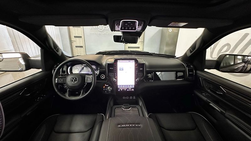 Dodge RAM NIGHT EDITION / 1500 SST H.O.  - fotka 35 z 55