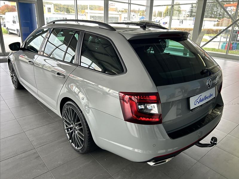Škoda Octavia 2,0   TSI 180kW,RS,MANUÁL,SERV - fotka 4 z 34