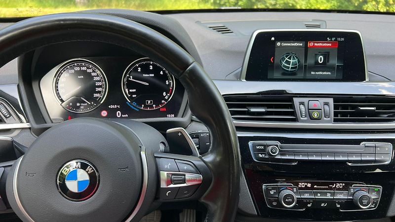 BMW X1 (2018) XDrive 20d,M Sportpaket,LED - fotka 13 z 32