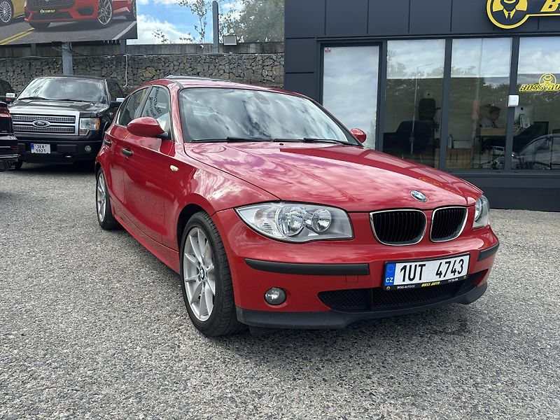 BMW Řada 1 (2006) BMW 116 2006 - fotka 1 z 16