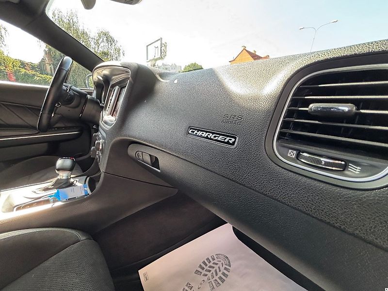 Dodge Charger 6.4-392/2019/Scat Pack.DPH.ZÁR - fotka 32 z 51