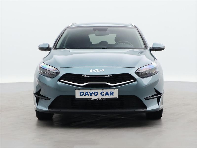 Kia Ceed SW 1,5 T-GDI 117kW GT-Line CZ DPH - fotka 2 z 38